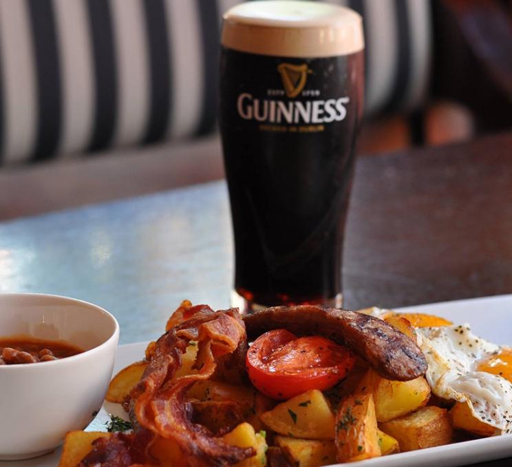 A pub-style breakfast and a pint at the Irish Times in Victoria, BC