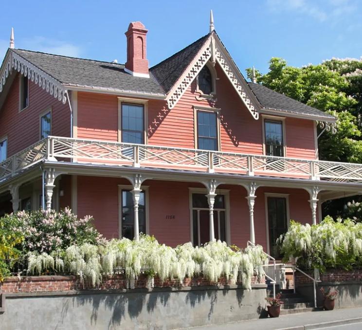 The facade of Wentworth Villa Architecture Heritage Museum in Victoria, BC